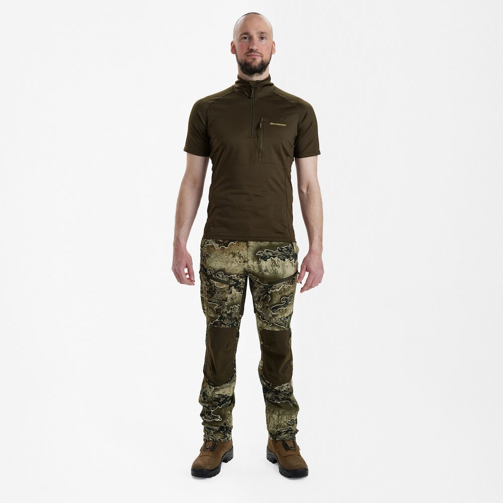Deerhunter - Excape Isolerad T-shirt med dragkedja i halsen