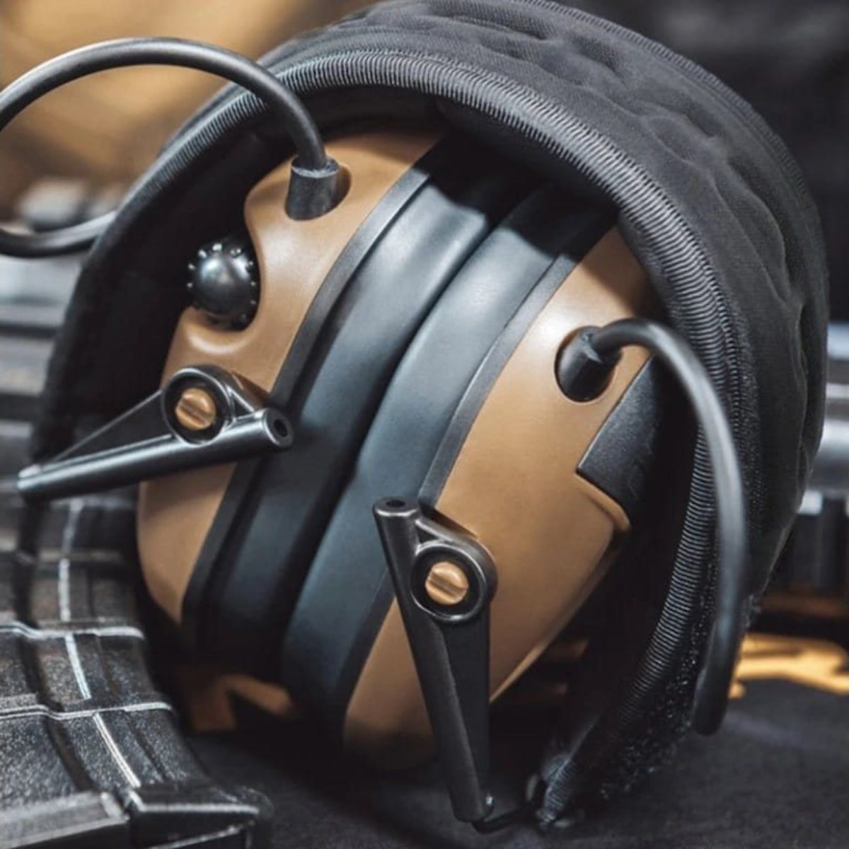 Earmor M300T – Elektroniskt hörselskydd med Bluetooth – Sandfärgat