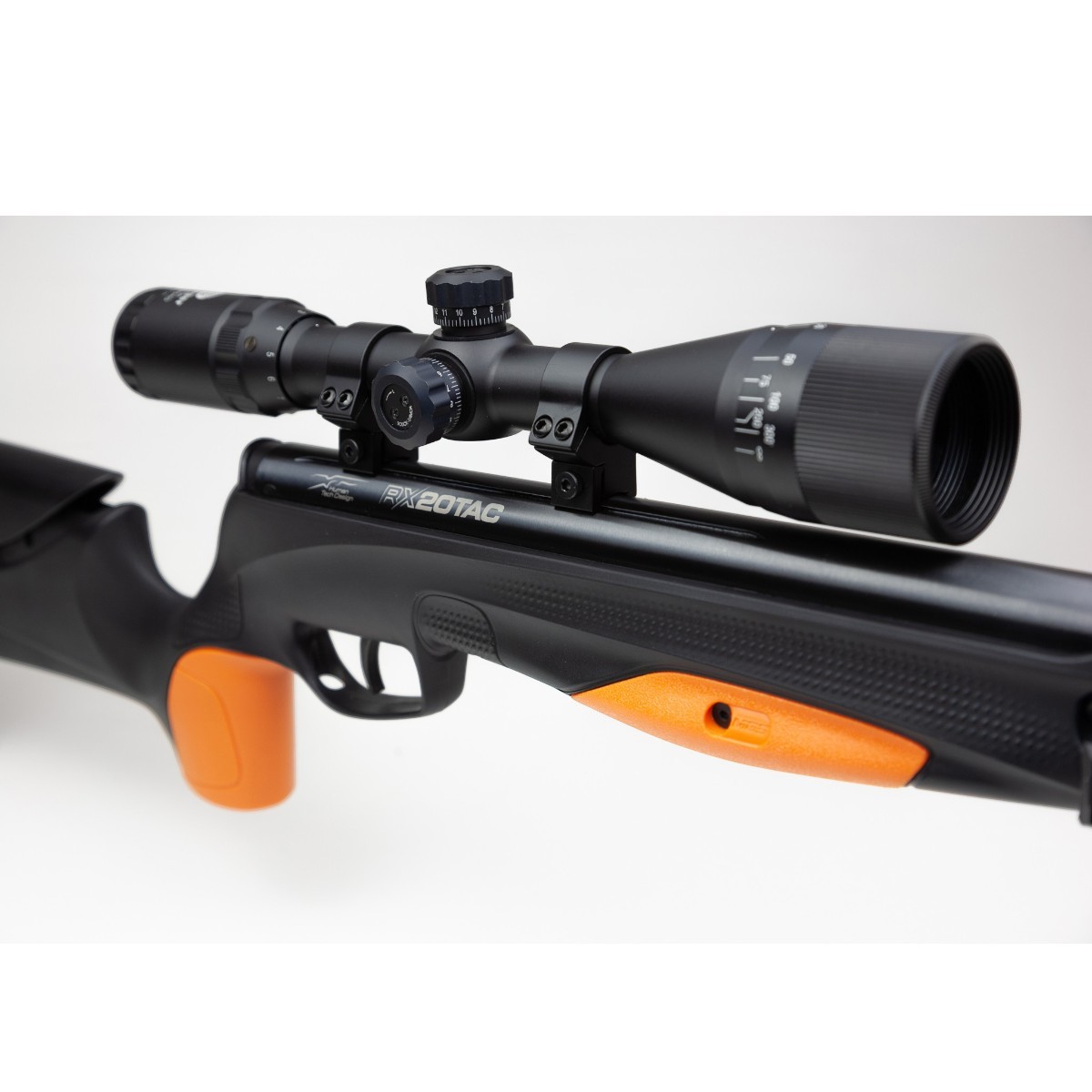 Stoeger RX20TAC Suppressor luftgevärspaket 4,5 mm - 3-9x40 AO & bipod