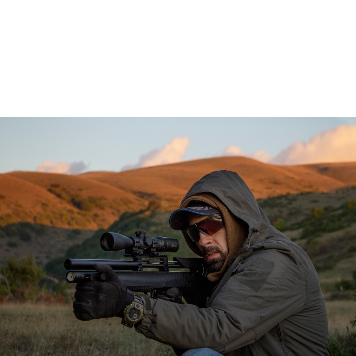 Stoeger XM1 Bullpup PCP luftgevär Combo 4,5 mm - 3-9x40 AO + 2 magasin