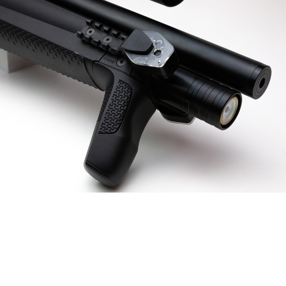 Stoeger XM1 Bullpup PCP luftgevär Combo 4,5 mm - 3-9x40 AO + 2 magasin